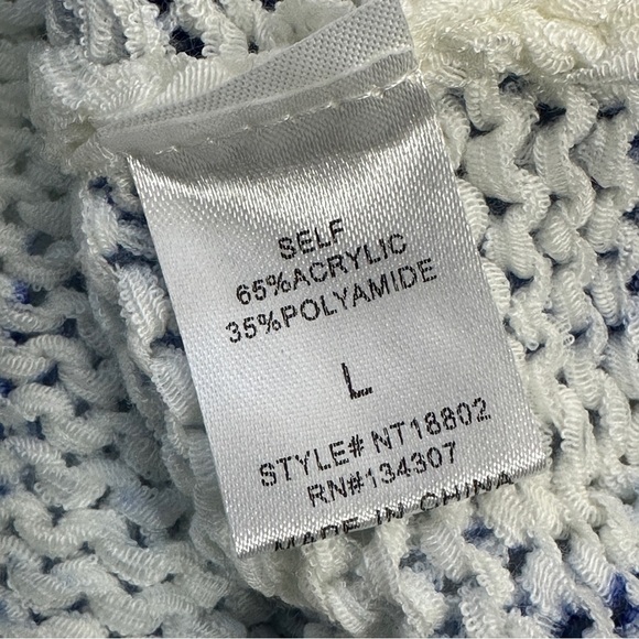 Lumiere Urban Outfitters white blue tie dye sweater NWT large - Picture 6 of 6